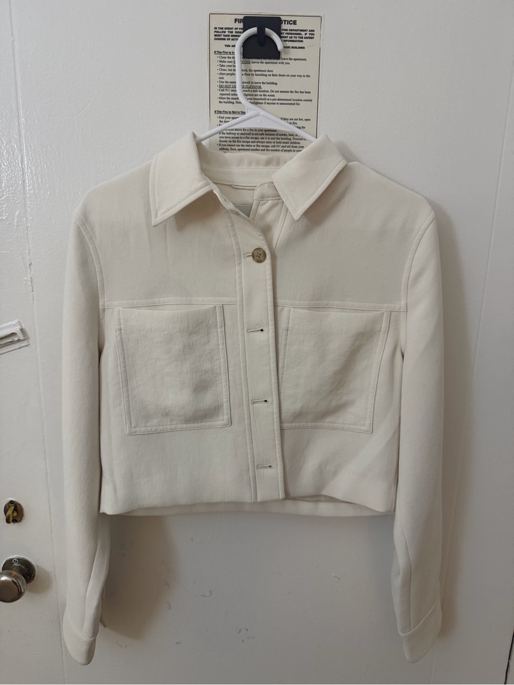 Aritzia Cream Cropped Blazer Jacket